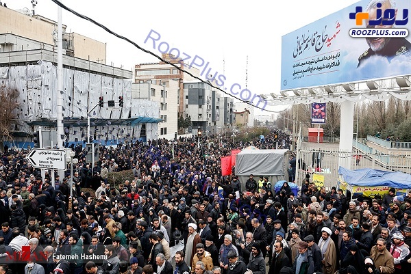 عکس/ازدحام جمعیت در خیابان های منتهی به مصلی تهران