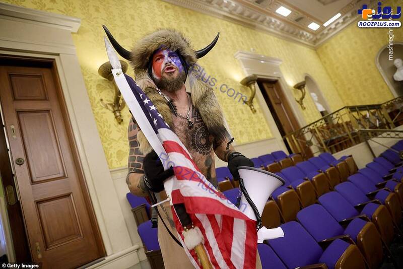 ظاهر عجیب یکی از حمله کنندگان به مجلس سنا +عکس