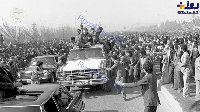 تصاویری خاطره انگیز از بازگشت امام خمینی(ره) به میهن