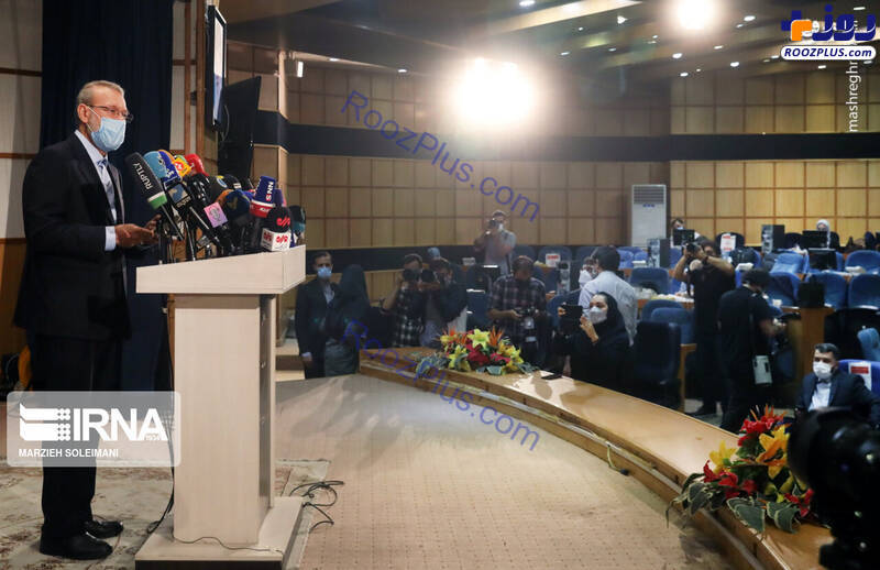 نشست خبری لاریجانی در ستاد انتخابات+عکس