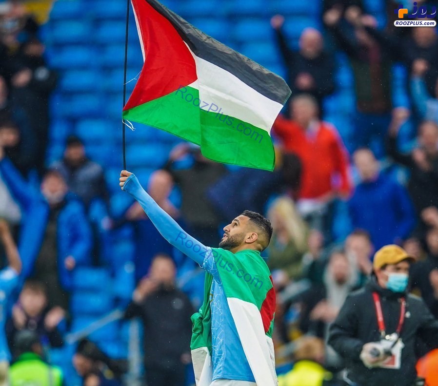 ستاره منچستر سیتی با پرچم فلسطین در جشن قهرمانی +عکس