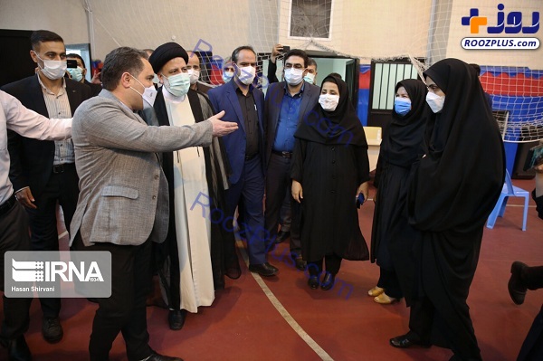 عکس/ بازدید رییس جمهور از مرکز واکسیناسیون کردستان در تهران