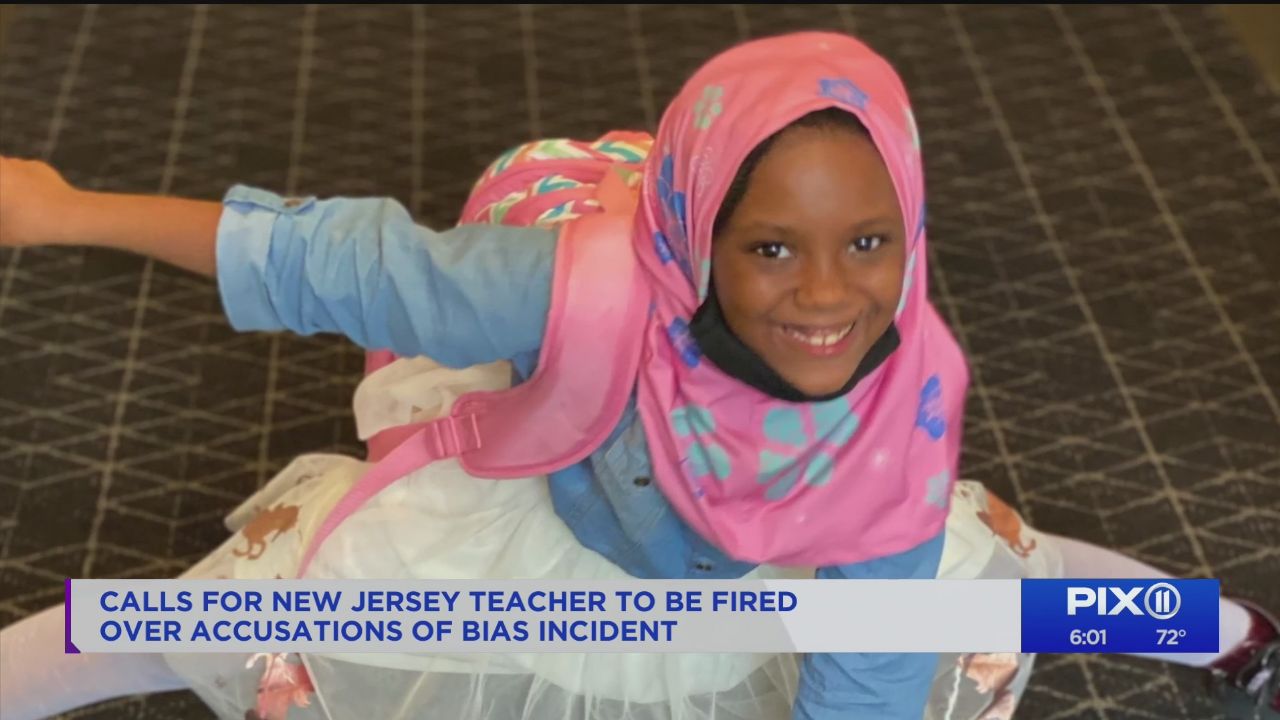 معلم آمریکایی، به زور حجاب از سر دختر هفت ساله برداشت
