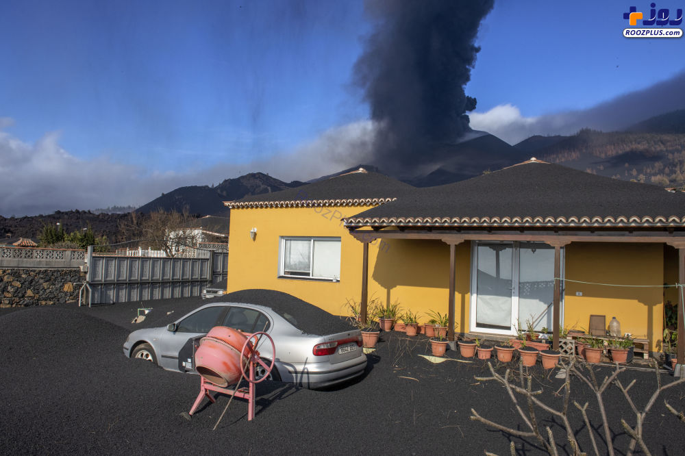 خانه ای غرق در خاکستر فوران آتشفشان +عکس