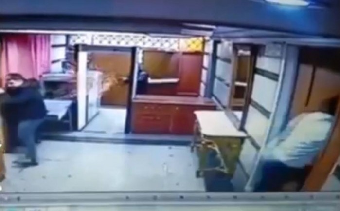 ویدیو/ لحظه‌ی ورود و تیراندازی فرد مسلح به سفارت جمهوری آذربایجان تهران