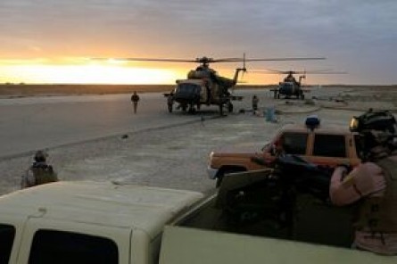فرود هواپیماهای سنگین ترابری ارتش آمریکا در پایگاه عین الاسد