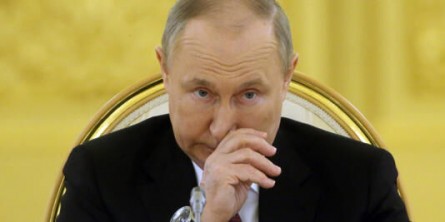 پوتین: اقتصاد روسیه در مقابل تحریم های غرب خوب مقاومت کرده است