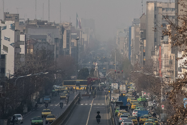 هوای تهران همچنان آلوده برای تمامی گروه‌ها
