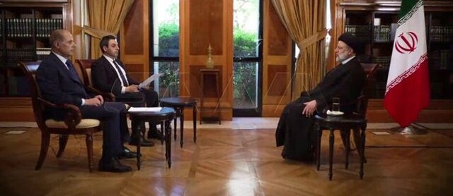 رئیسی: نمی‌پذیریم عربستان را دشمن ما بخوانند/ در کنار سوریه خواهیم ماند/ تهدیدها، تحریم‌ها و محاصره را برای خود به فرصت تبدیل کرده‌ایم